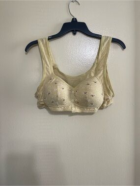 Soft Comfort Front-Closure Wireless Bra in Light Gold